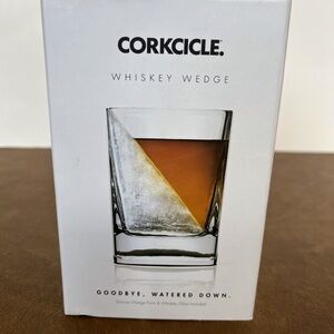 Corkcicle Whiskey Wedge Glass. NWT
